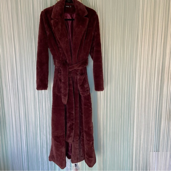 Faux Fur Maxi Coat Size US6 NWOT - Picture 3 of 17